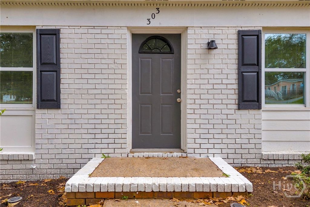 Photo of 303 Martin Circle, Athens, GA 30601 (MLS # CL349986)