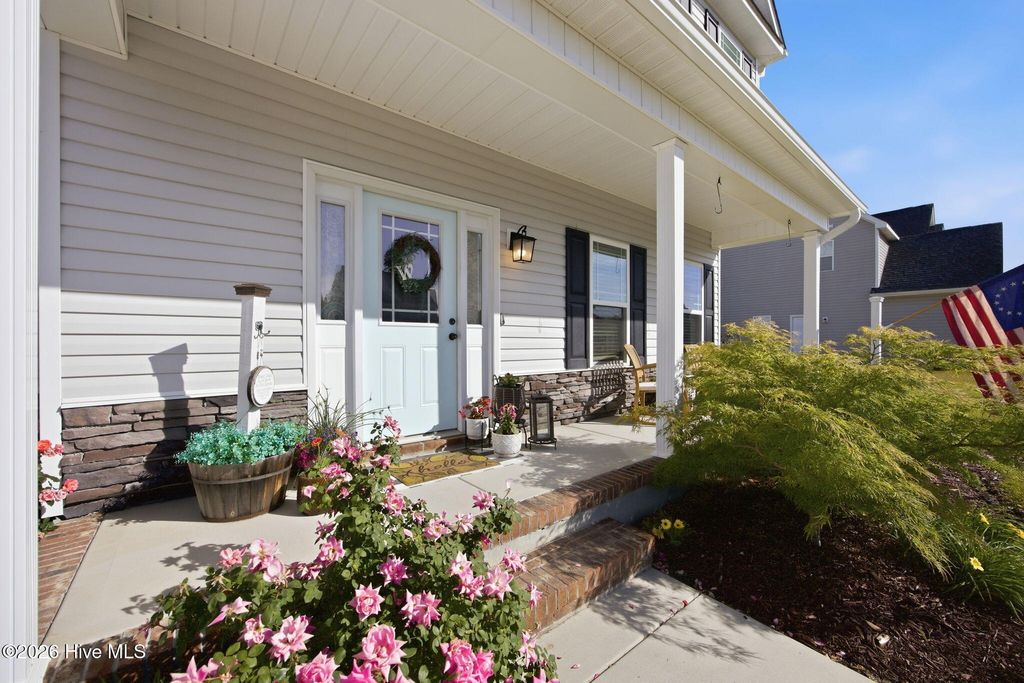 Photo of 685 Aria Lane, Hubert, NC 28539 (MLS # 100570576)