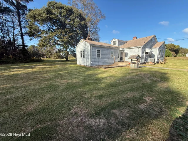 7864 Caratoke Highway, photo 2 of 17