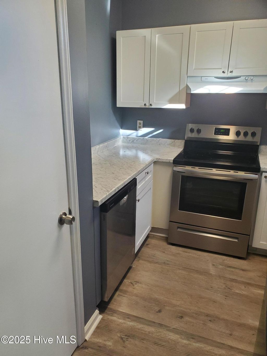 Photo of 4220 Wilshire Boulevard #304c, Wilmington, NC 28403 (MLS # 100514993)