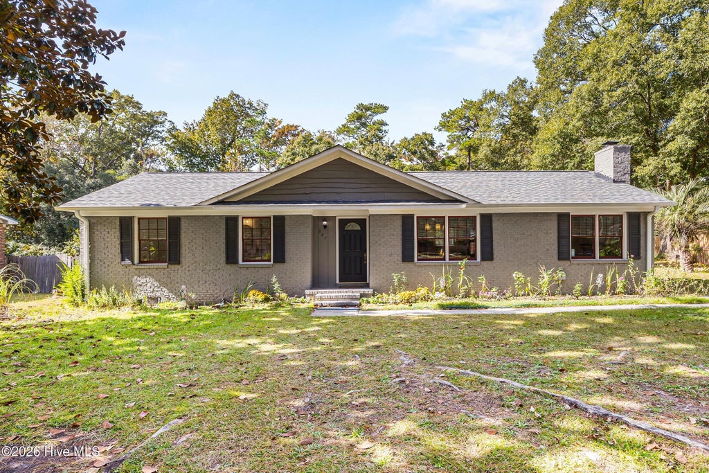 Photo of 307 Deerfield Road, Castle Hayne, NC 28429 (MLS # 100613446)