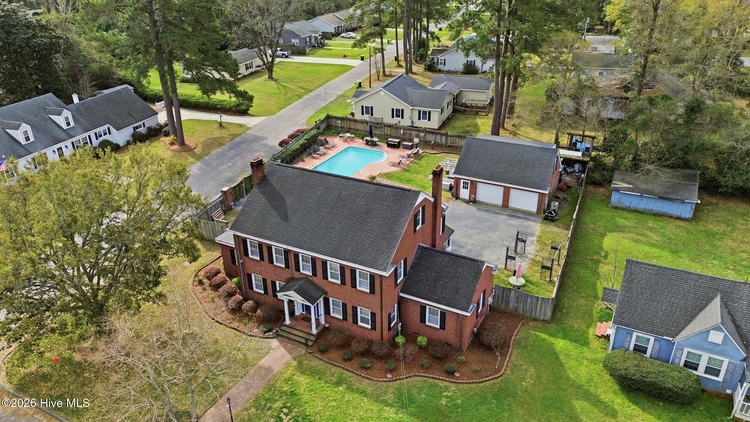 204 E College Street