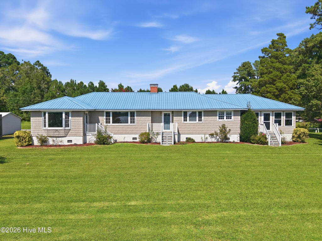 Photo of 835 Foreman Lane, Belhaven, NC 27810 (MLS # 100598653)