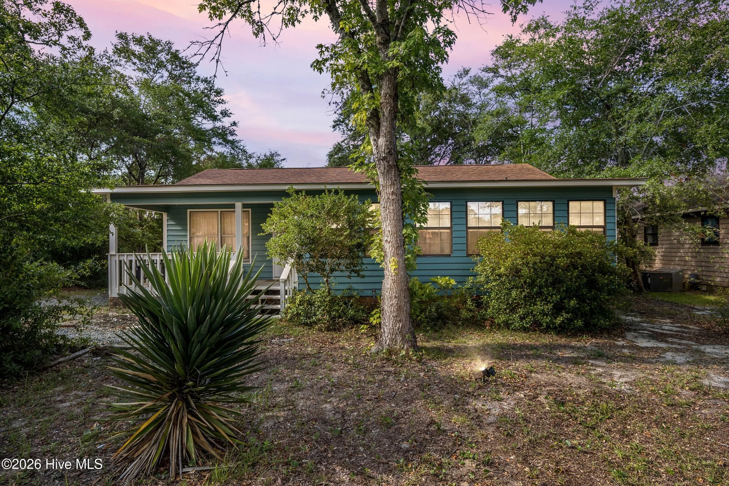 603 E Oak Island Drive