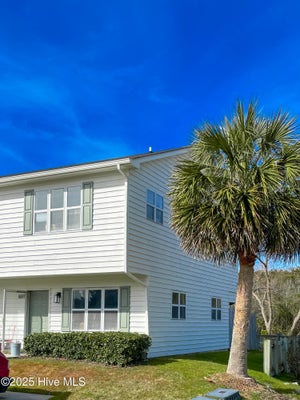 8811 JANELL CT, EMERALD ISLE, NC 28594 - Image f273394de57d3f3dfda5f636abe5baca/3728762444