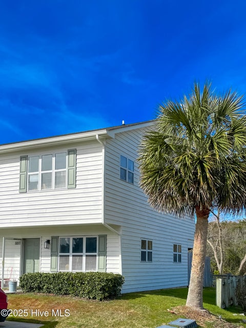 Townhouse For Rent - 8811 Janell Court<br/> Carteret County, Emerald Isle, NC 28594