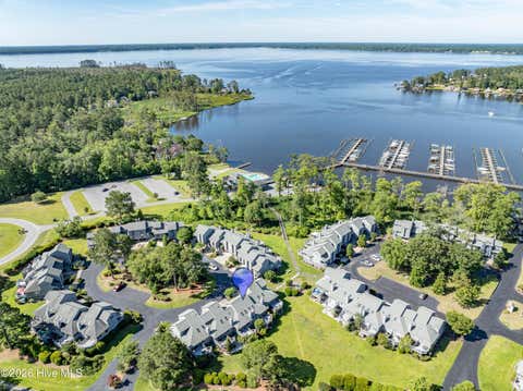 Townhouse For Sale - 122 Forecastle Court<br/> Washington, NC 27889