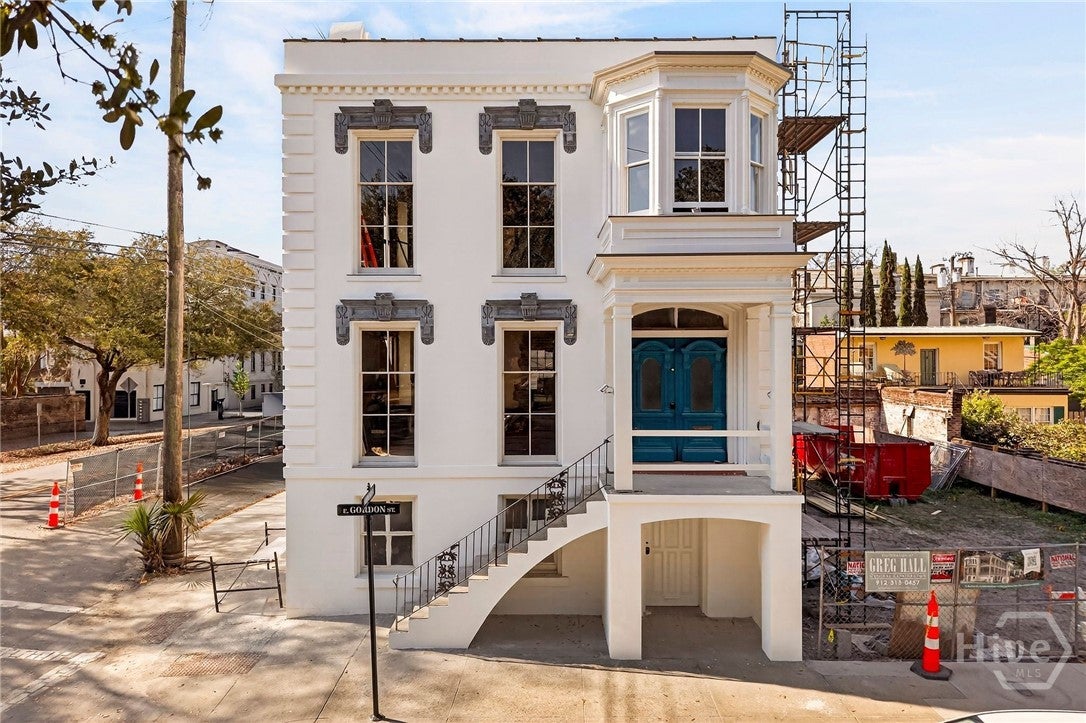 127 E Gordon Street