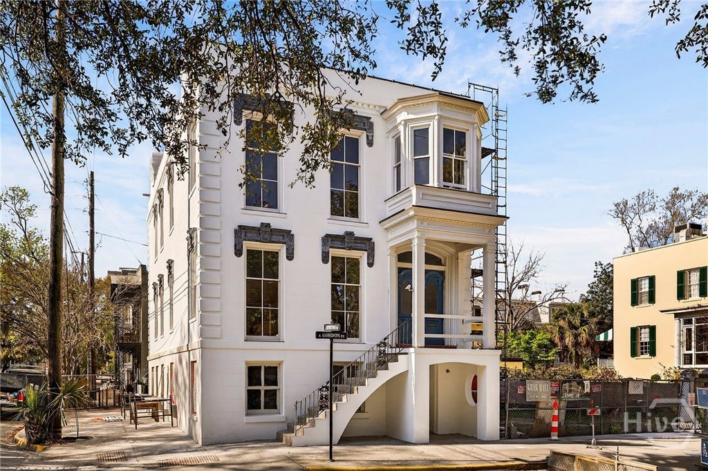 Photo of 127 E Gordon Street, Savannah, GA 31401 (MLS # SA366794)