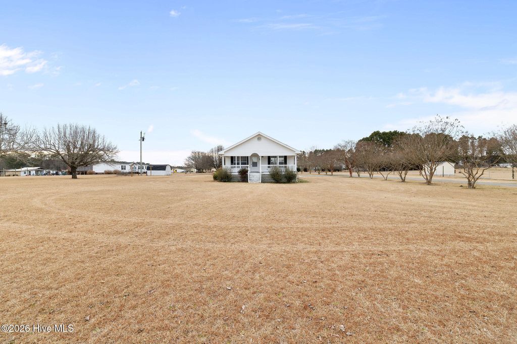 Photo of 150 Fitzgerald Road, Selma, NC 27576 (MLS # 100553719)