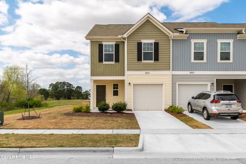 Townhouse For Sale - 3413 Baybrooke Drive #APT A<br/> Wilson, NC 27893