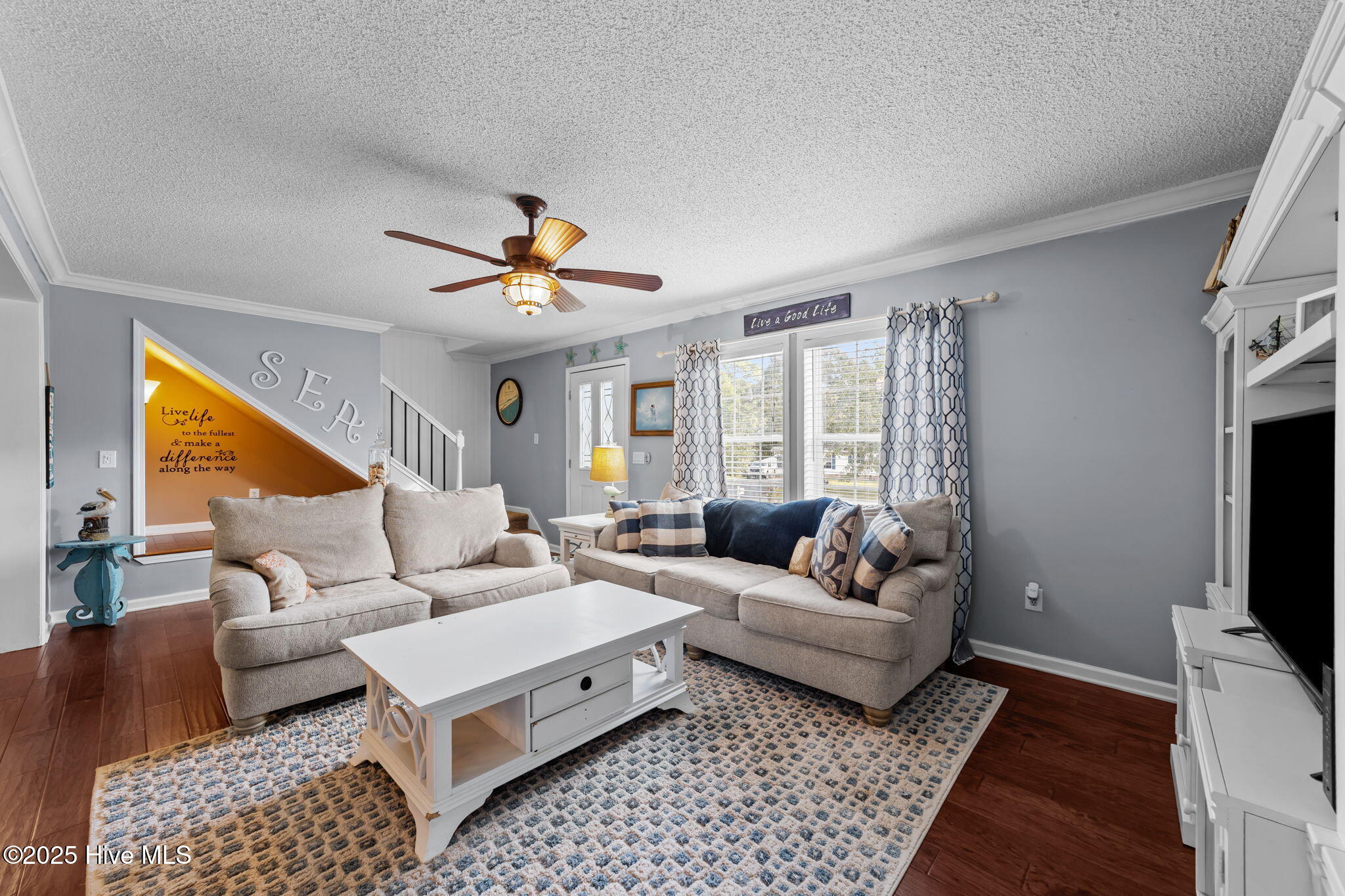 5042 Lakewood Drive SW