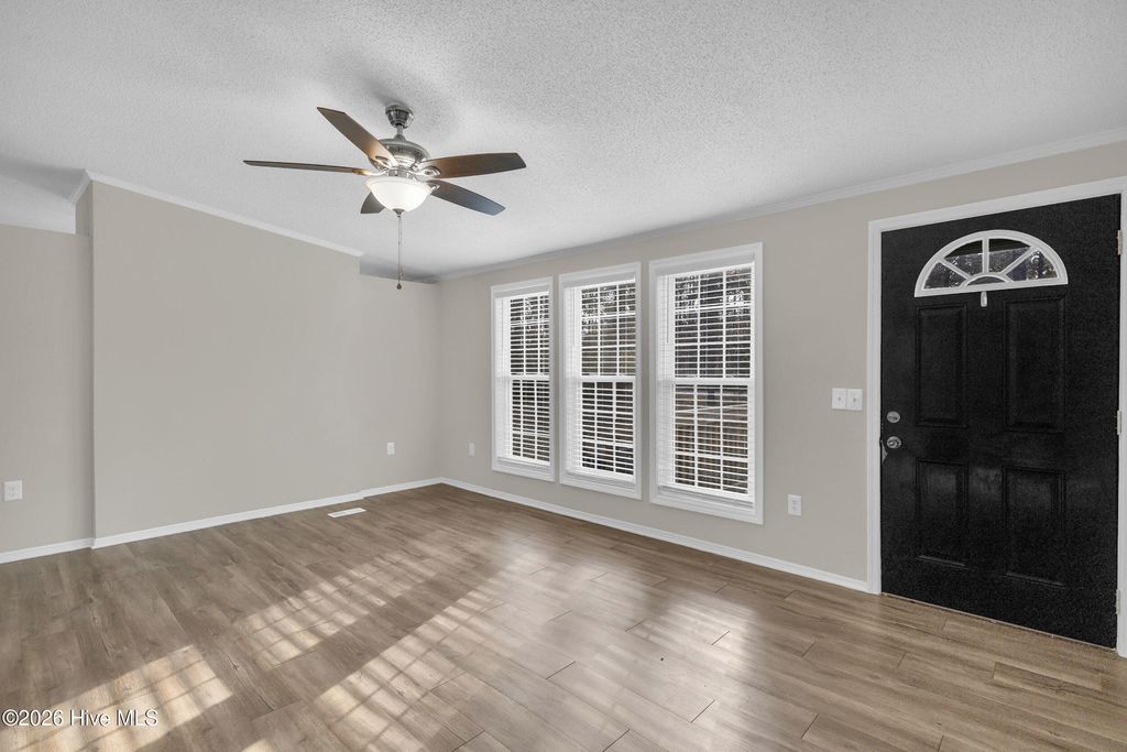 Photo of 118 Sandy Creek Drive, Leland, NC 28451 (MLS # 100550354)