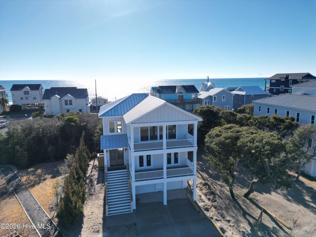 Photo of 100 Peregrine Court, Surf City, NC 28445 (MLS # 100521152)