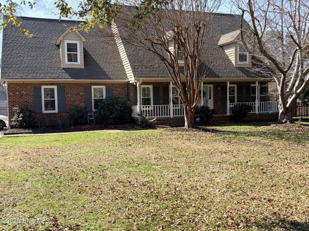 Photo of 444 E Creekview Drive, Hampstead, NC 28443 (MLS # 100570144)