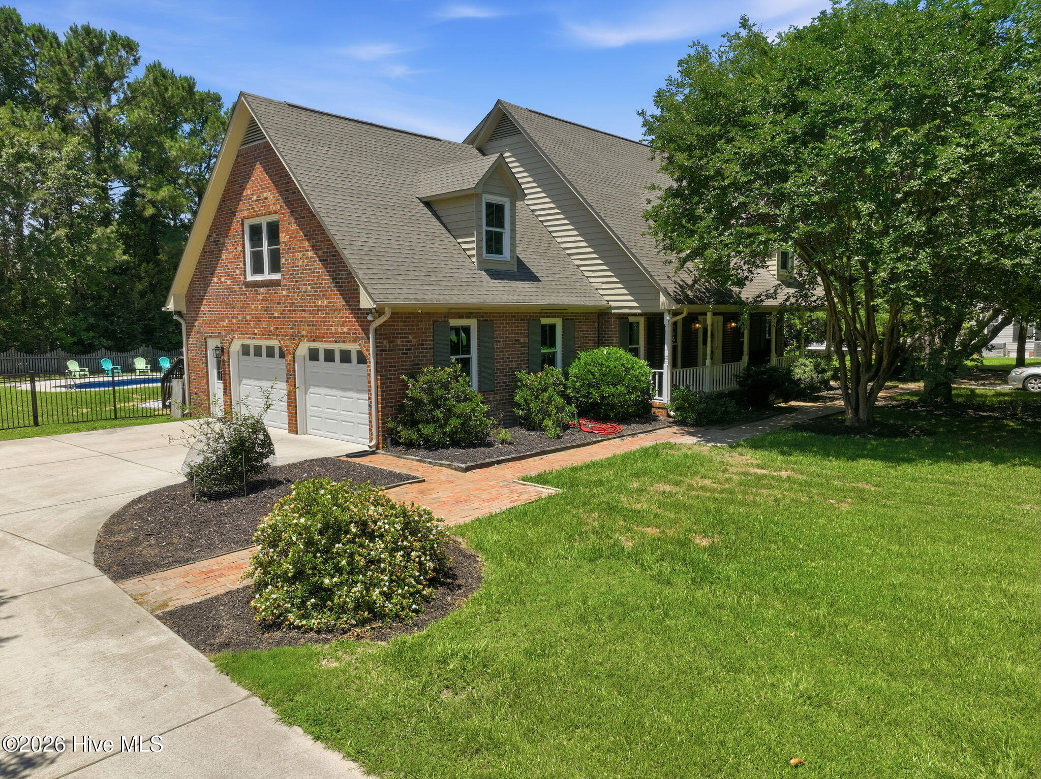 444 E Creekview Drive