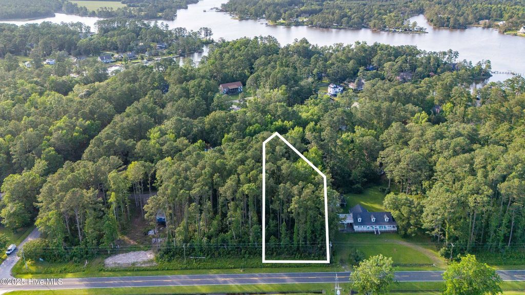 Photo of 4 Fairwinds Drive, Oriental, NC 28571 (MLS # 100514396)
