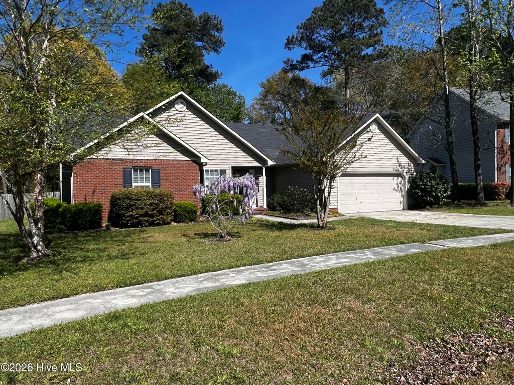 Photo of 106 Dunwoody Drive, Jacksonville, NC 28546 (MLS # 100565379)