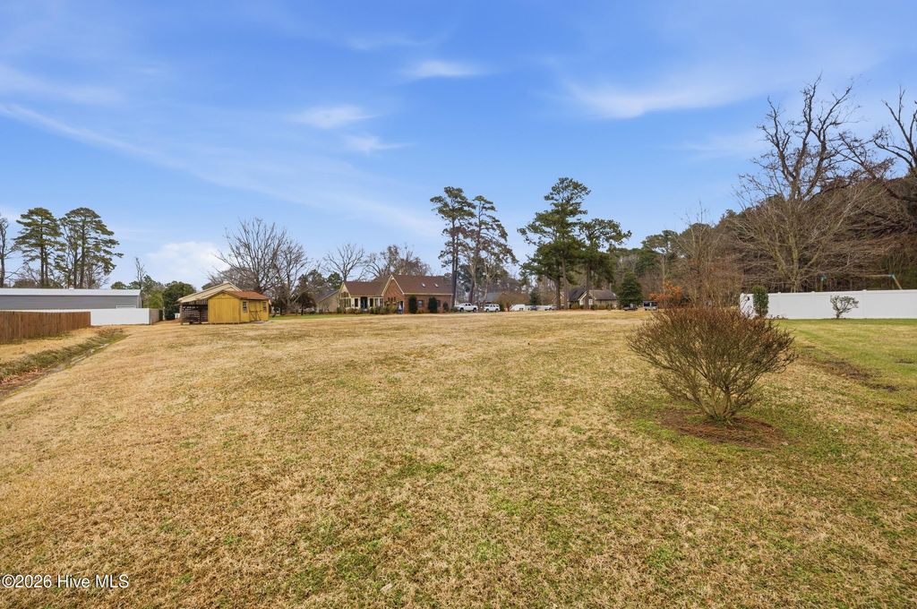 Photo of 202 Gaston Drive, Elizabeth City, NC 27909 (MLS # 100555179)