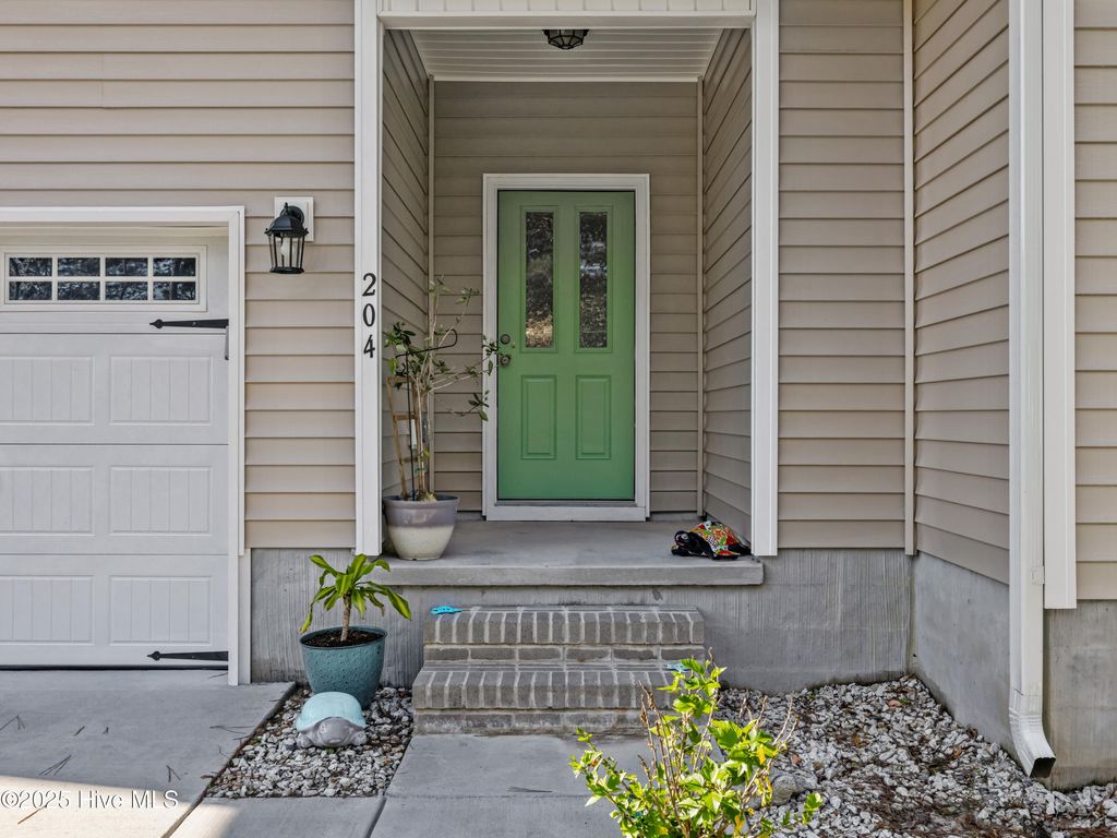 Photo of 204 Peters Lane, Jacksonville, NC 28540 (MLS # 100535391)