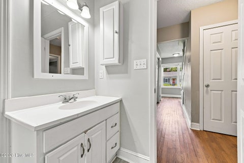 Tiny photo for 32 E Bayshore Boulevard, Jacksonville, NC 28540 (MLS # 100597942)
