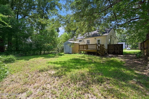 Tiny photo for 32 E Bayshore Boulevard, Jacksonville, NC 28540 (MLS # 100597942)