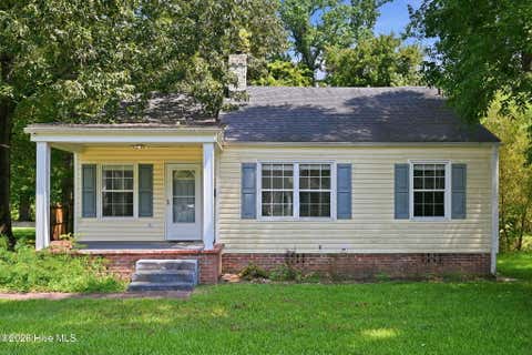 Photo of 32 E Bayshore Boulevard, Jacksonville, NC 28540 (MLS # 100597942)
