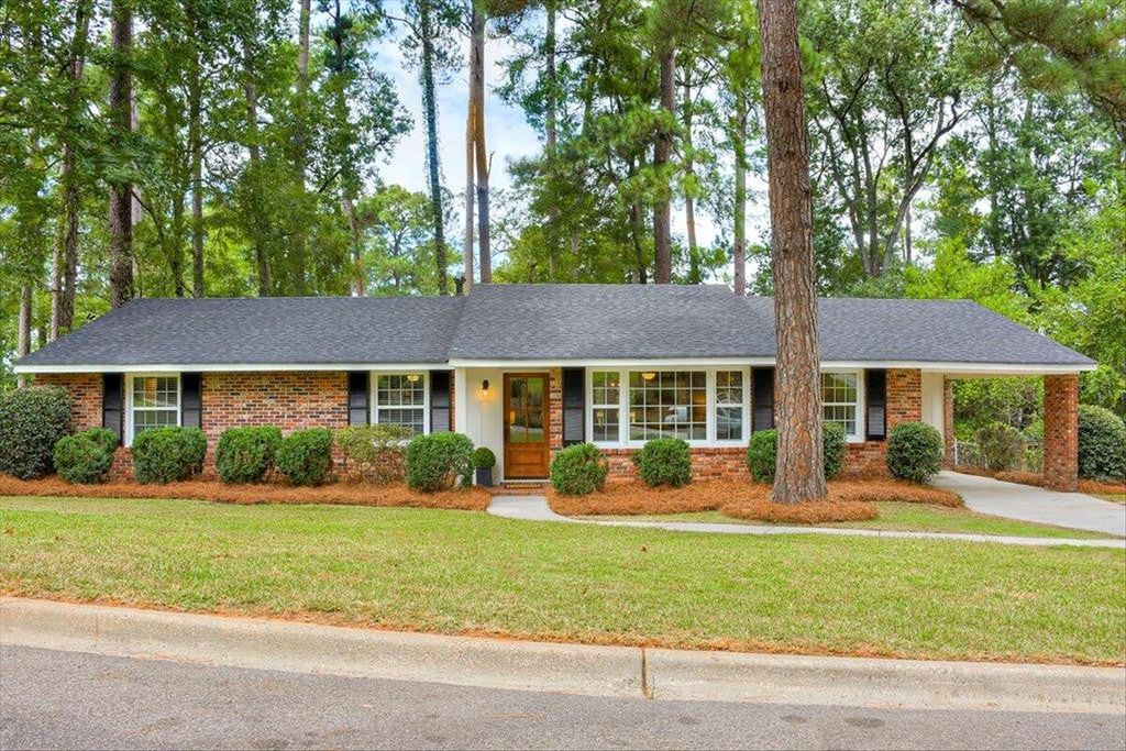 Photo of 3123 Exeter Road, Augusta, GA 30909 (MLS # 552366)
