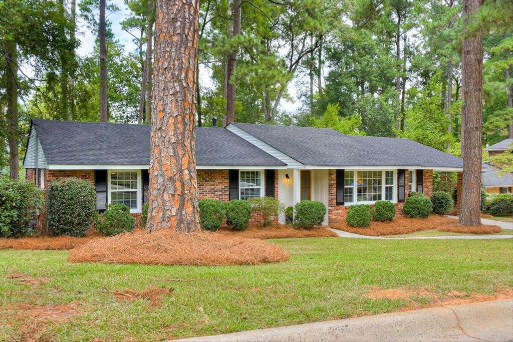 Photo of 3123 Exeter Road, Augusta, GA 30909 (MLS # 552366)