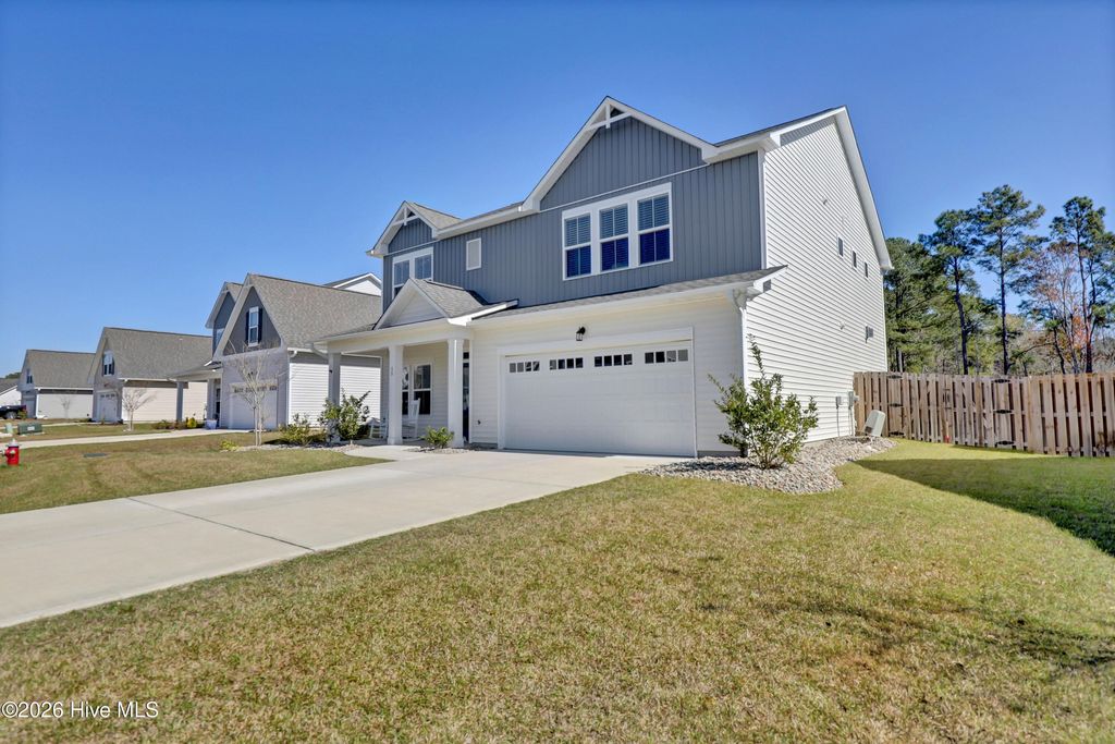 Photo of 59 E Weatherbee Way, Hampstead, NC 28443 (MLS # 100562684)