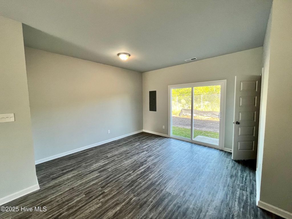 Photo of 154 Buckhorn Avenue, Holly Ridge, NC 28445 (MLS # 100565727)