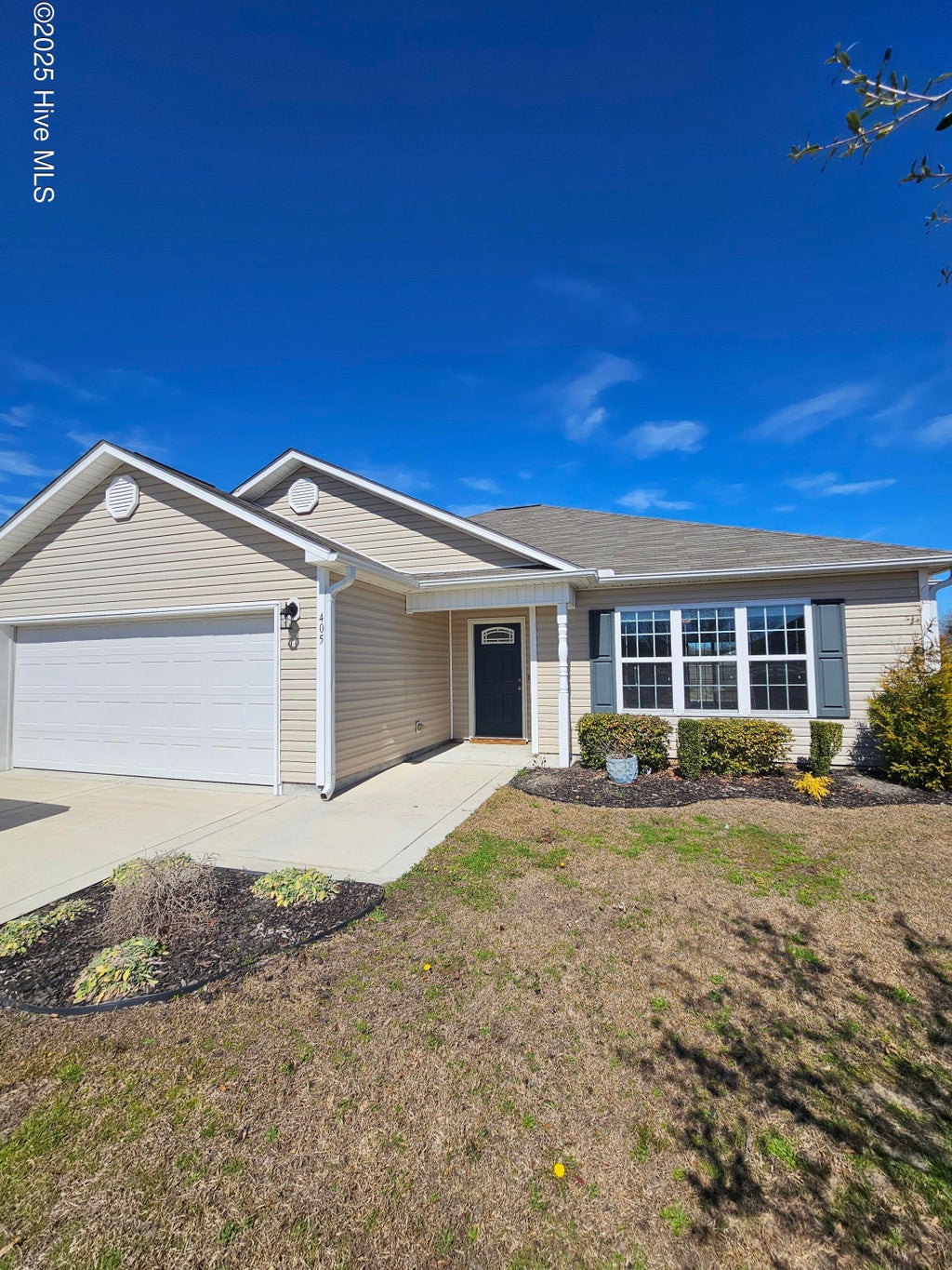 Photo of 405 Midnight Drive, Richlands, NC 28574 (MLS # 100611480)