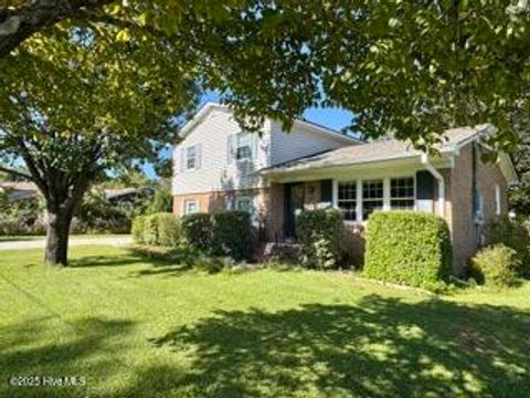 Homes For Sale - 4925 Pleasant Oaks Drive<br/> Wilmington, NC 28412