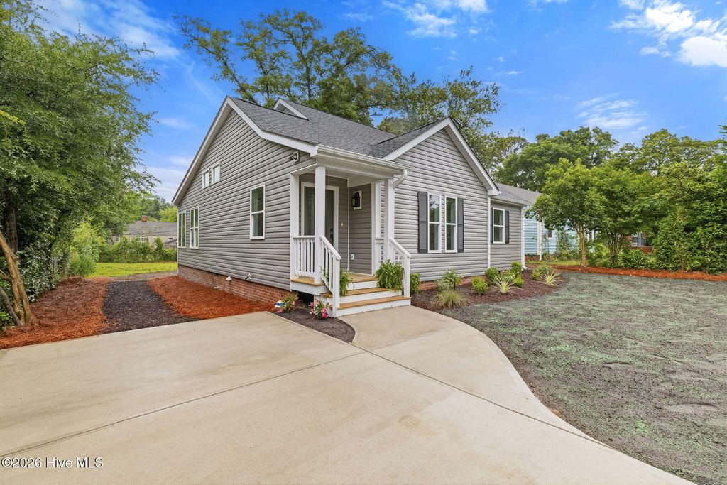 Photo of 2117 Plaza Drive, Wilmington, NC 28405 (MLS # 100572580)