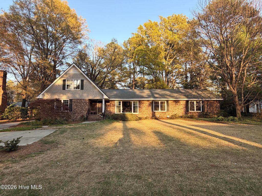 Photo of 2210 Sulgrave Drive NW, Wilson, NC 27896 (MLS # 100563772)