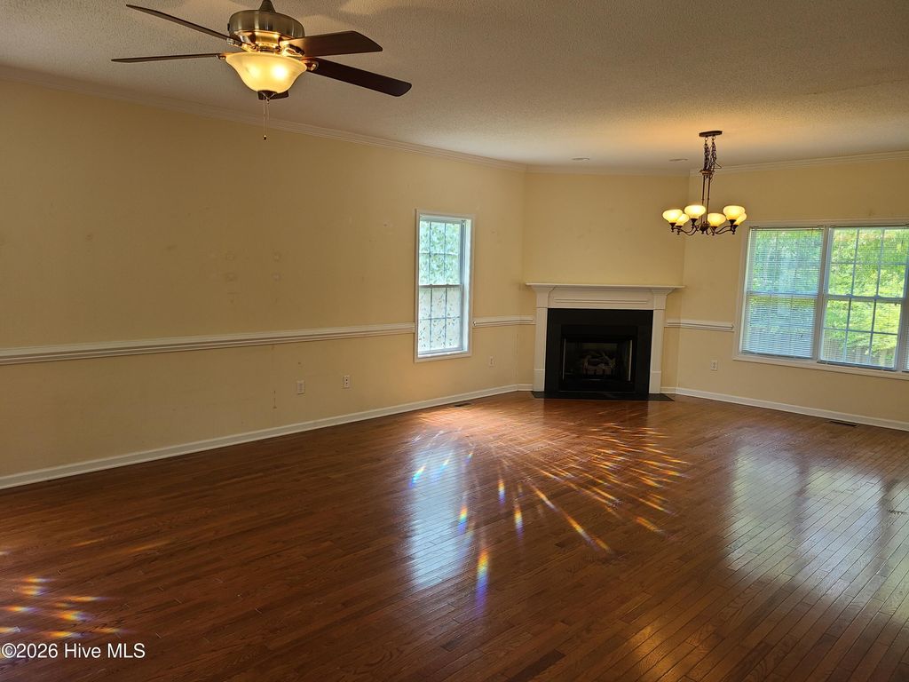 Photo of 335 Osprey Point Drive, Sneads Ferry, NC 28460 (MLS # 100548232)