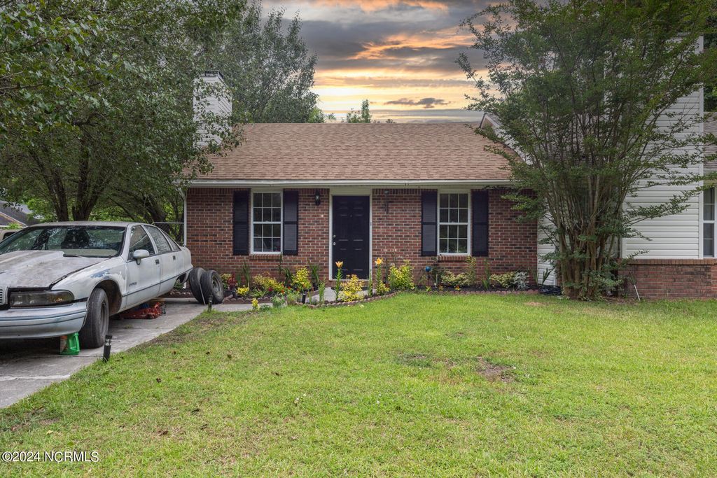 Photo of 1902 Rolling Ridge Drive, Midway Park, NC 28544 (MLS # 100443833)