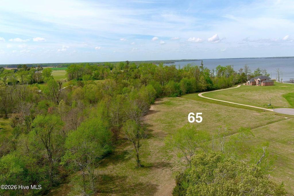 Photo of 65 Pelican Court, Hertford, NC 27944 (MLS # 100567656)