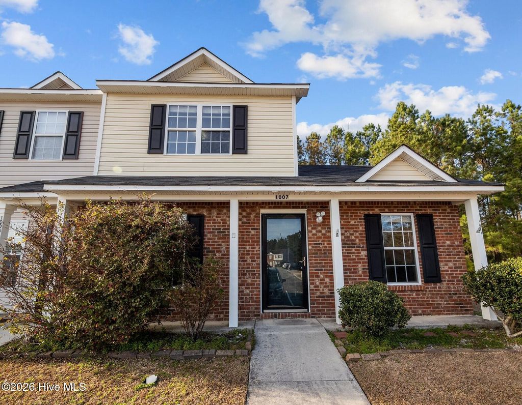 Photo of 1007 Timberlake Trail, Jacksonville, NC 28546 (MLS # 100570696)