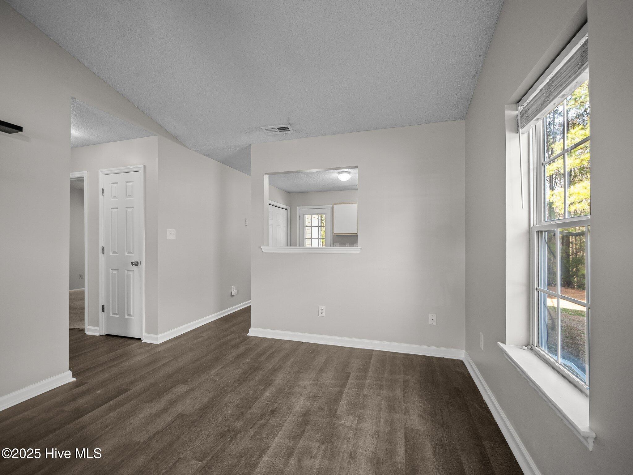1007 Timberlake Trail