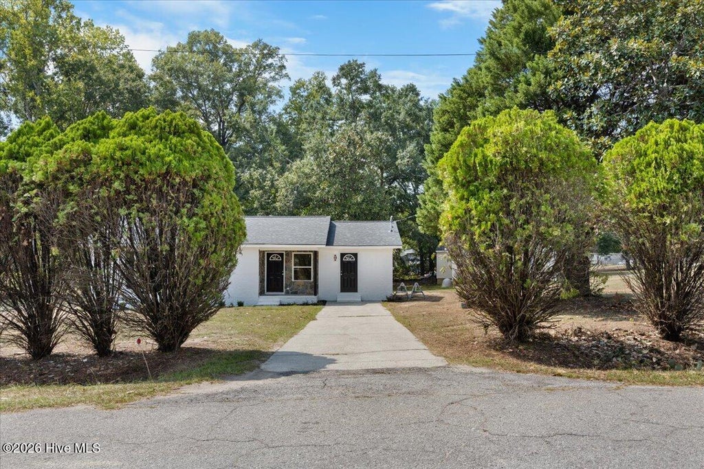 Photo of 901 Kennedy Circle, Thomson, GA 30824 (MLS # 100604062)