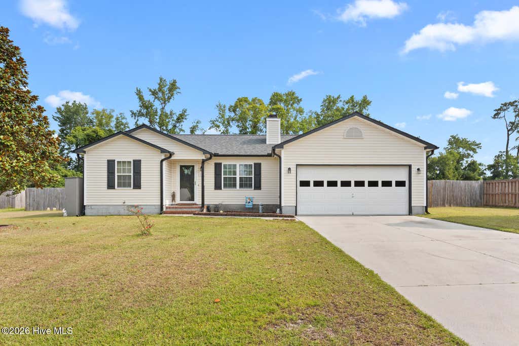 Photo of 110 Pear Tree Lane, Richlands, NC 28574 (MLS # 100590578)