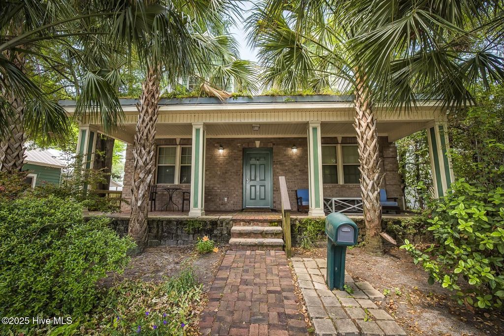 Photo of 5 Queen Street #Unit B, Wilmington, NC 28401 (MLS # 100548209)