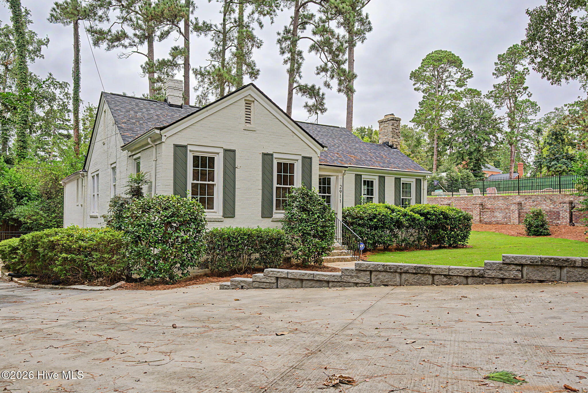 2911 Lombardy Court