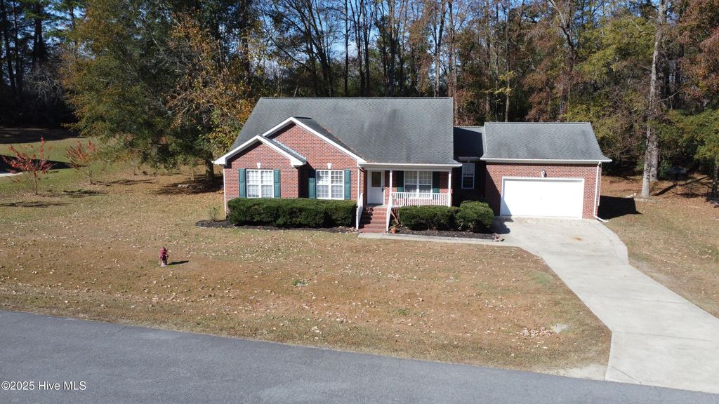 Photo of 105 Jacobs Ridge Drive, Goldsboro, NC 27534 (MLS # 100546030)