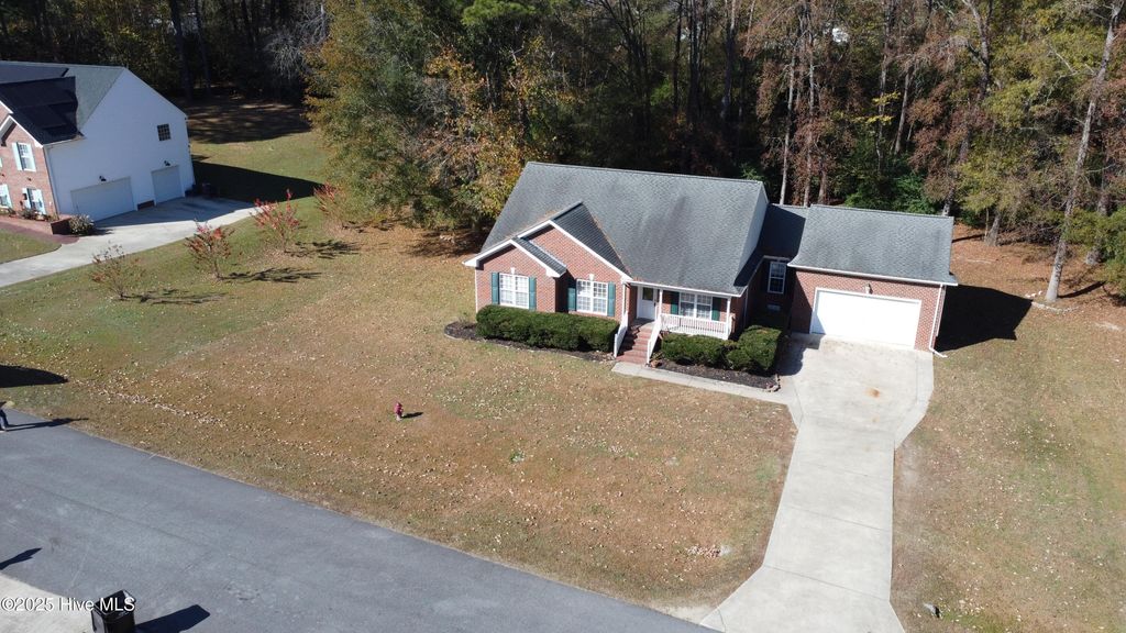 Photo of 105 Jacobs Ridge Drive, Goldsboro, NC 27534 (MLS # 100546030)