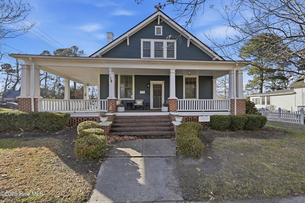 Photo of 501 N Broad Street, Edenton, NC 27932 (MLS # 100557241)