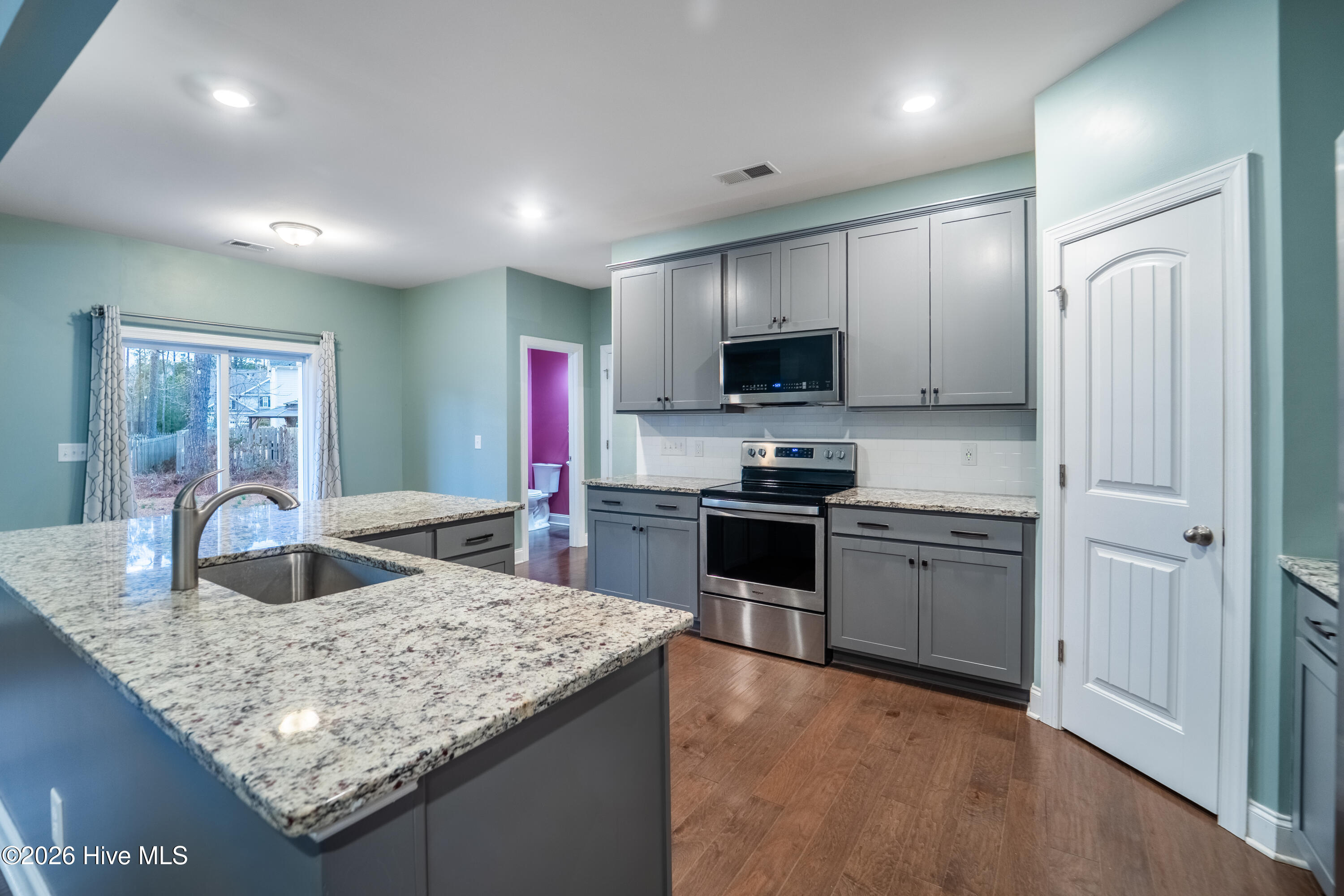 505 W Red Head Circle