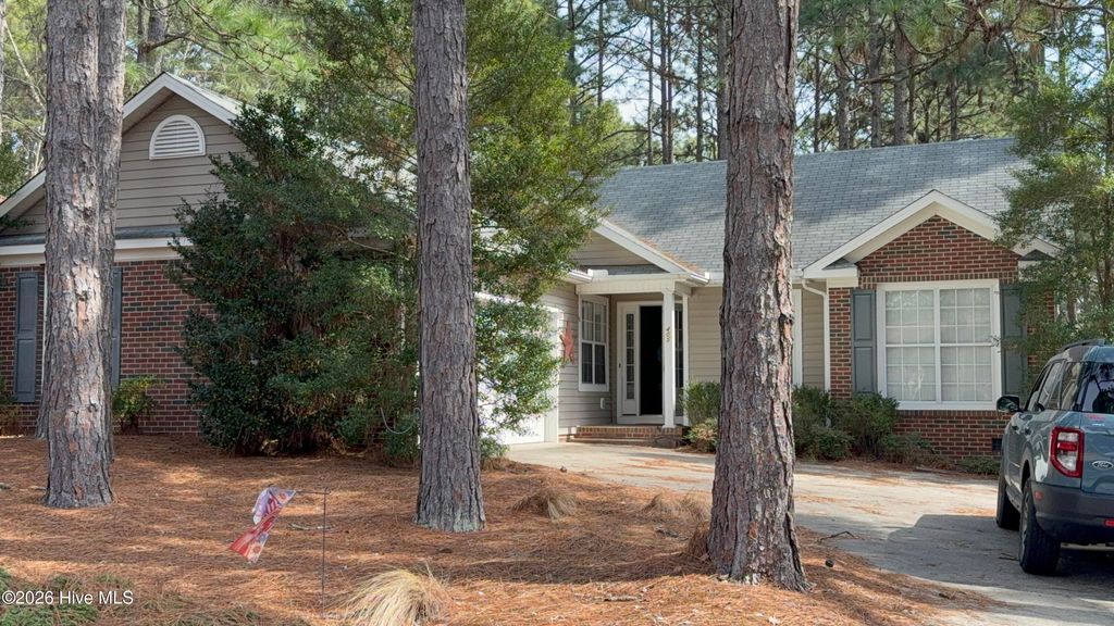 Photo of 405 Sandhills Circle, Pinehurst, NC 28374 (MLS # 100558845)