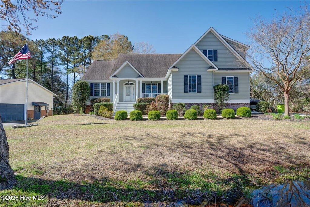 Photo of 105 Raft Road, New Bern, NC 28562 (MLS # 100561229)